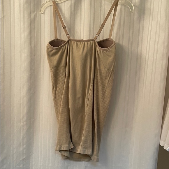 Guess Beige Shapewear Slip - Picture 2 of 4